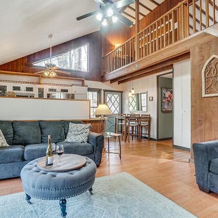 Charming Cabin With Fire Pit And Decks About 7 Mi To Helen Sautee Nacoochee Exterior photo